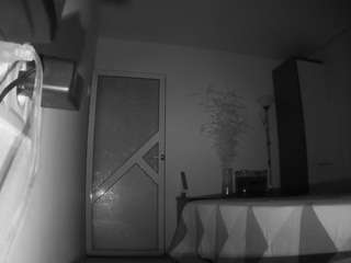 voyeurcam-charmhellen-kitchen