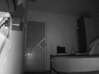 voyeurcam-charmhellen-kitchen