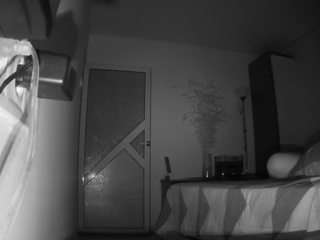 voyeurcam-charmhellen-kitchen