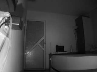 voyeurcam-charmhellen-kitchen