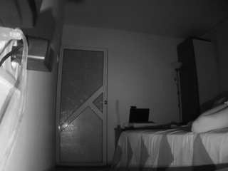 voyeurcam-charmhellen-kitchen