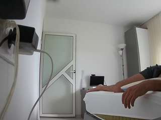 voyeurcam-charmhellen-kitchen