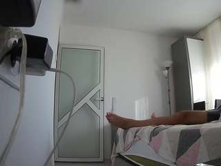 voyeurcam-charmhellen-kitchen