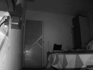 voyeurcam-charmhellen-kitchen