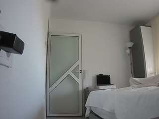 voyeurcam-charmhellen-kitchen from camsoda