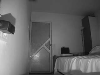 voyeurcam-charmhellen-kitchen's preview