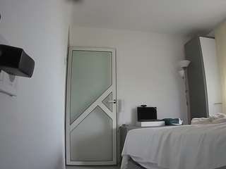 voyeurcam charmhellen kitchen
