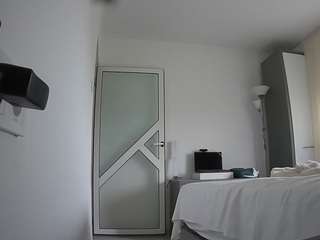 voyeurcam-charmhellen-kitchen