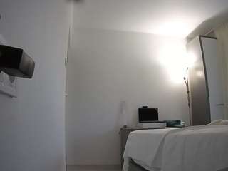 voyeurcam-charmh... Live Webcam on CamSoda