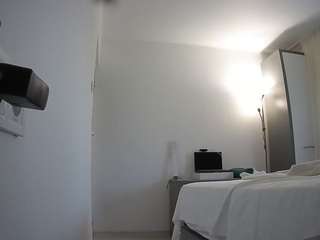 voyeurcam-charmhellen-kitchen