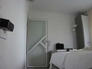 voyeurcam-charmh... Live Webcam on CamSoda