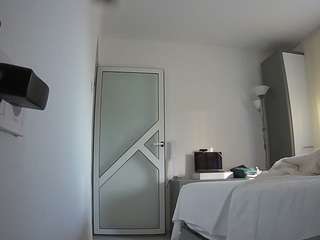 voyeurcam-charmhellen-kitchen