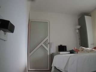 voyeurcam-charmhellen-kitchen
