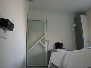 voyeurcam-charmh... Live Webcam on CamSoda