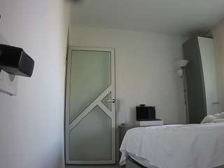 voyeurcam-charmhellen-kitchen
