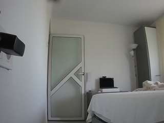 voyeurcam-charmhellen-kitchen