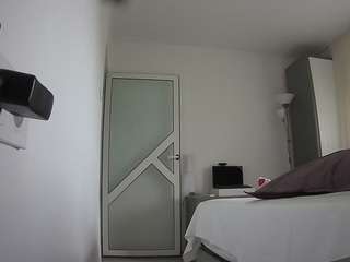 voyeurcam-charmhellen-kitchen