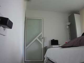 voyeurcam-charmhellen-kitchen
