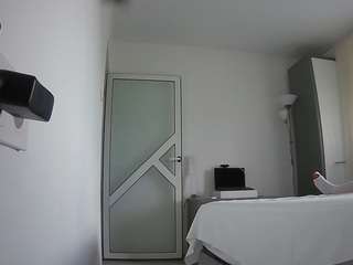 voyeurcam-charmhellen-kitchen