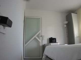 voyeurcam-charmhellen-kitchen