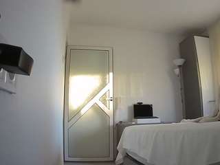 voyeurcam charmhellen kitchen