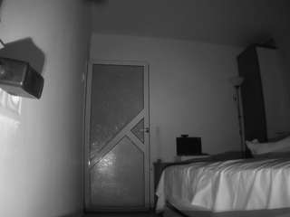 voyeurcam-charmhellen-kitchen webcam model