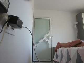 voyeurcam charmhellen kitchen