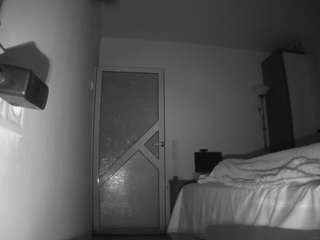 voyeurcam-charmhellen-kitchen
