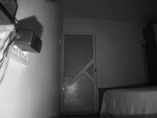 voyeurcam-charmhellen-kitchen