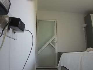 voyeurcam-charmhellen-kitchen