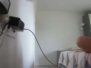 voyeurcam-charmhellen-kitchen