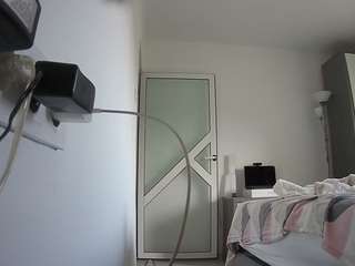 voyeurcam charmhellen kitchen