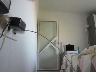 voyeurcam charmhellen kitchen