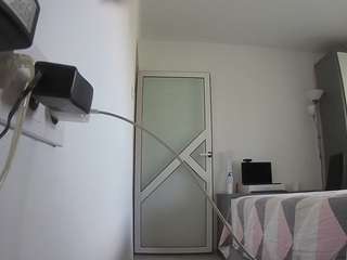 voyeurcam-charmhellen-kitchen Webcam Model Profile