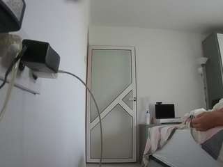 voyeurcam-charmhellen-kitchen - Live Cam