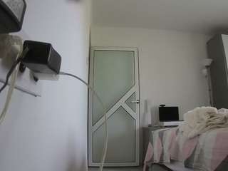 voyeurcam-charmh... Live Webcam on CamSoda