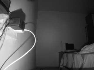 voyeurcam-charmhellen-kitchen webcam model