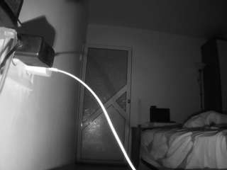 voyeurcam-charmhellen-kitchen