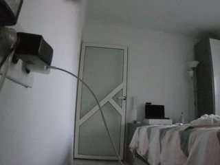 voyeurcam-charmhellen-kitchen