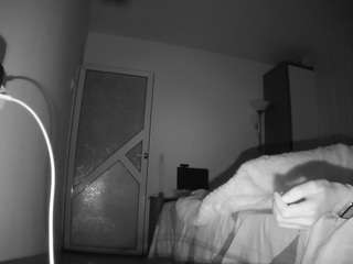 voyeurcam-charmhellen-kitchen