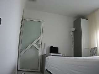 voyeurcam-charmhellen-kitchen camsoda