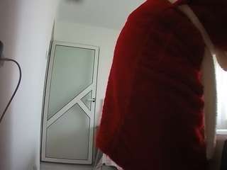 voyeurcam-charmhellen-kitchen