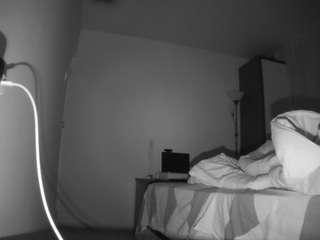 voyeurcam charmhellen kitchen