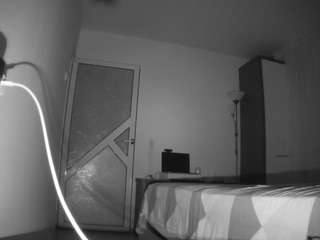 voyeurcam-charmhellen-kitchen
