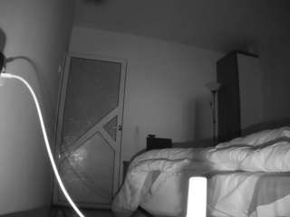 voyeurcam-charmhellen-kitchen