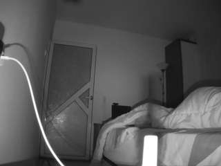 voyeurcam-charmhellen-kitchen