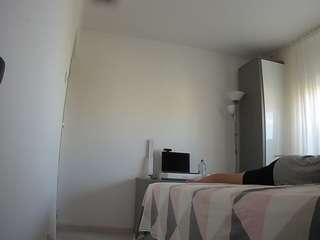 voyeurcam-charmhelle... webcam