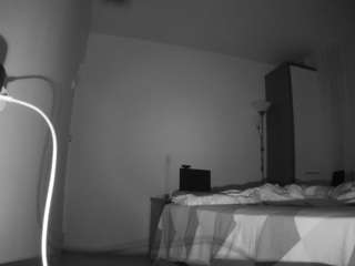 voyeurcam-charmhellen-kitchen
