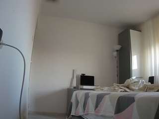 voyeurcam-charmhellen-kitchen