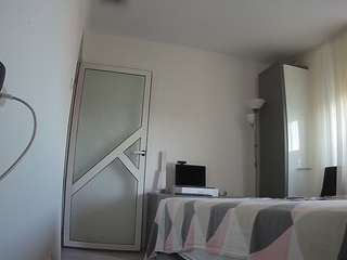 voyeurcam-charmhellen-kitchen camsoda